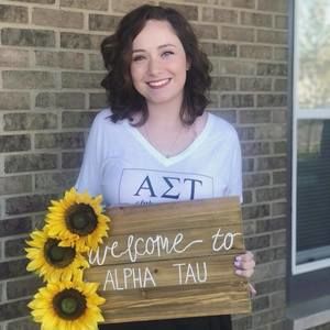 Meet your Posher, Helena